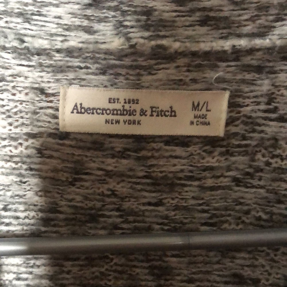 Cardigan - Picture 3 of 4